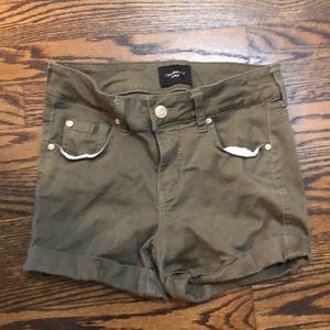 Celebrity Pink Olive Green Shorts